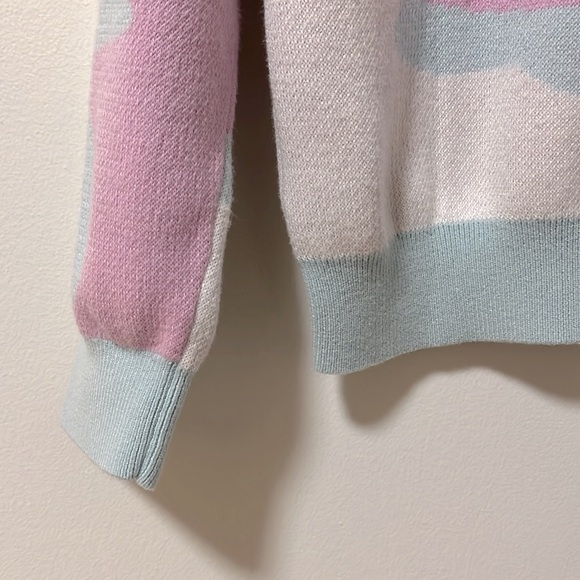 NWT WISPR by Brodie Camo Sweatshirt - Aqua Mist - Size XS - Picture 10 of 11